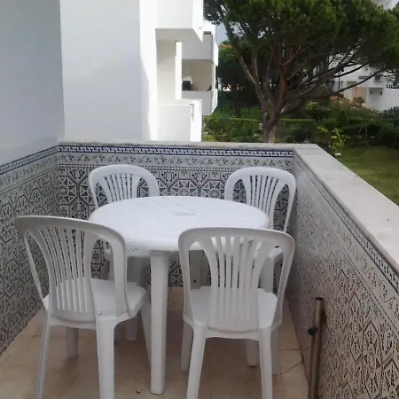 Casa Do Algarve * Αλμπουφέιρα